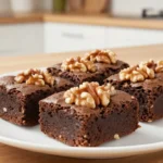 Délicieux brownie aux noix préparé dans un Airfryer, moelleux et savoureux.